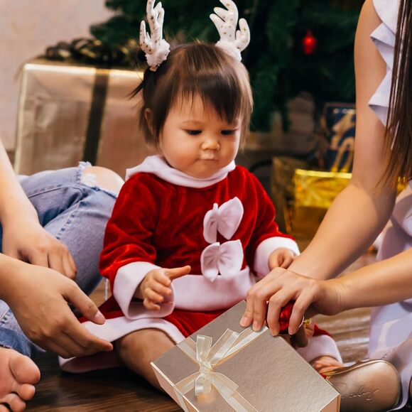 Luxury Rose Gold Magnetic Gift Box 13.85x8.35x4.45” with Ribbon, Card & Filler - Picture 6 of 7